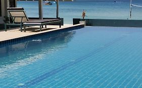 Apichada Beach Resort